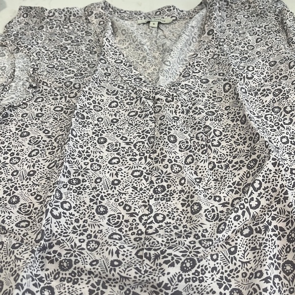 Anne Carson top grey and white - Picture 4 of 5